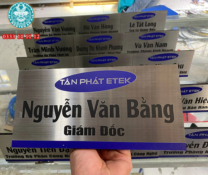 Làm Bảng inox ăn mòn Tên Công Ty Chuyên Nghiệp