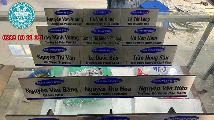 Làm Bảng inox ăn mòn Tên Công Ty Chuyên Nghiệp