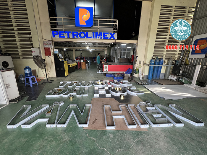 Xưởng gia công chữ inox HCM đẹp, bền, giá tốt