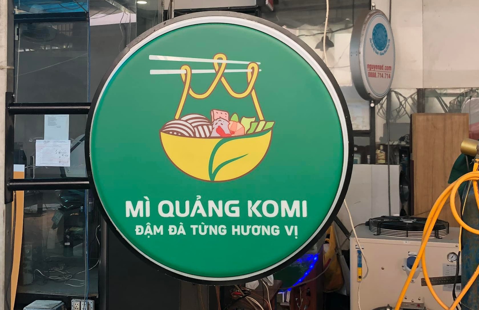 "xưởng
