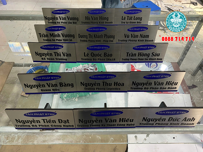 bảng inox ăn mòn chức danh, bảng số nhà, bảng chỉ dẫn , bảng tên công ty inox ăn mòn
