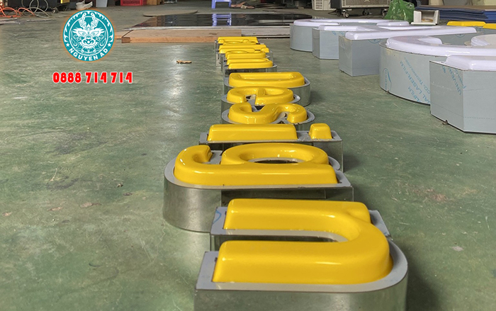 Mẫu Chữ Mica Hút Nổi 