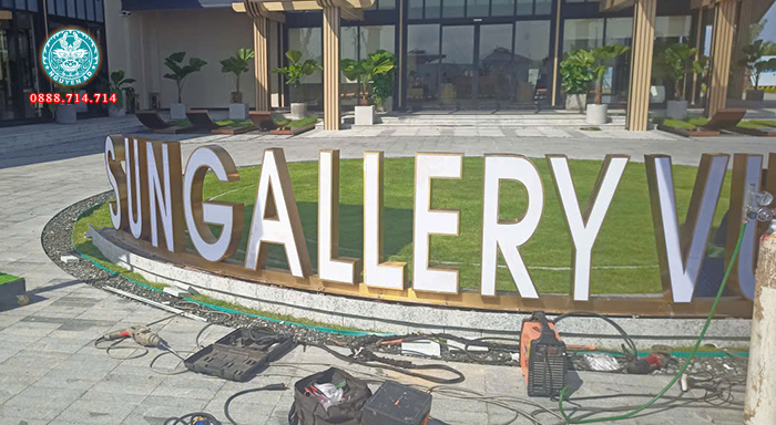 mẫu biển hiệu quảng cáo chữ quảng cáo khổ lớn