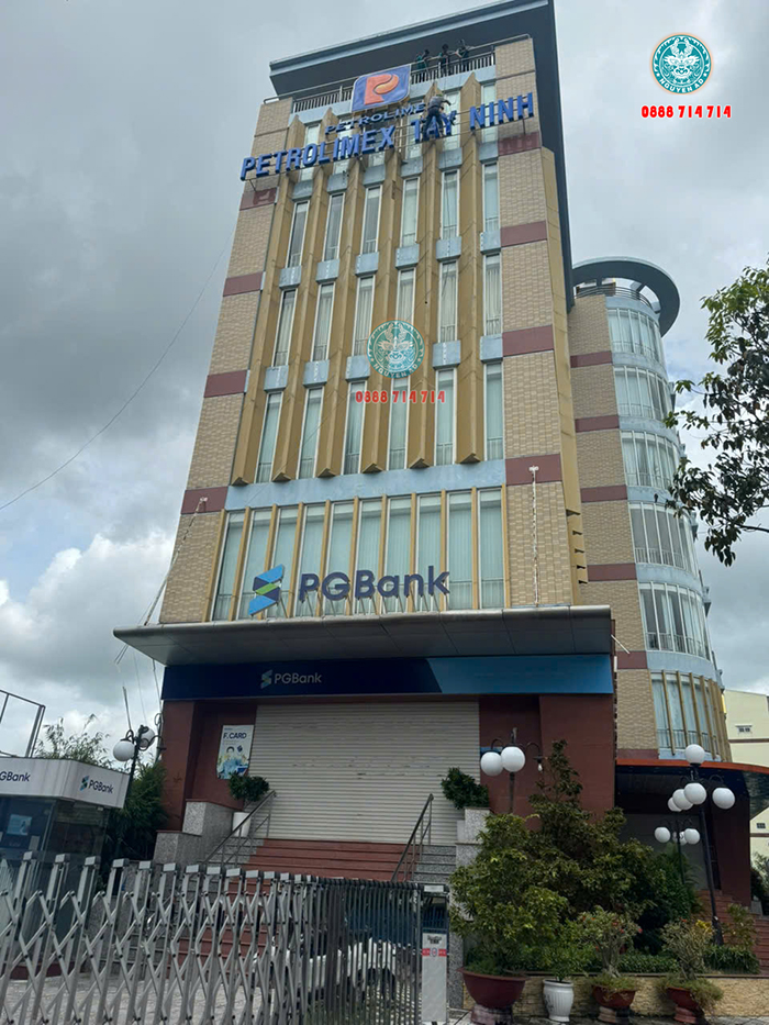 thi công bảng hiệu quảng cáo đẹp