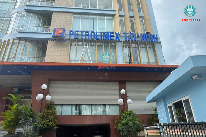 thi công bảng hiệu quảng cáo đẹp