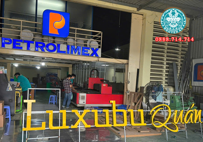 Bảng hiệu chữ mica hút nổi âm đèn LED cho bảng hiệu nhà hàng