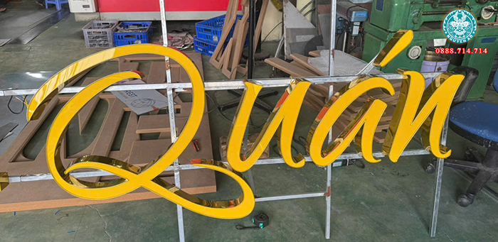 Mẫu Chữ Mica Hút Nổi 