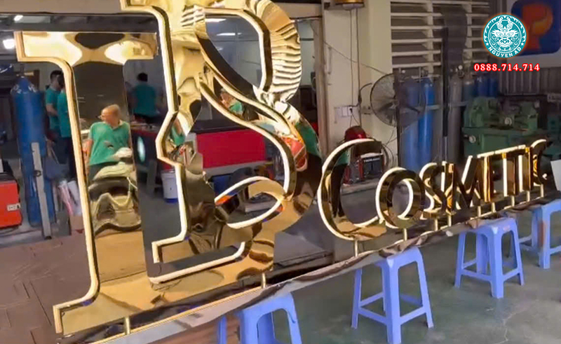 Chữ inox vàng gương