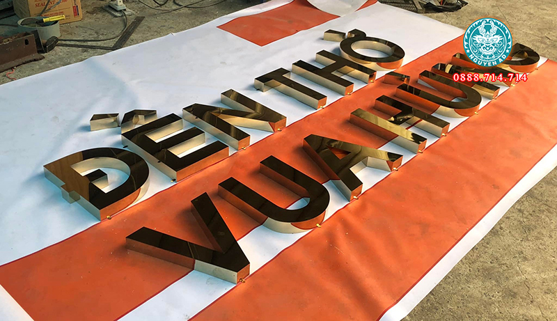 gia công chữ inox vàng gương, chữ inox quảng cáo,