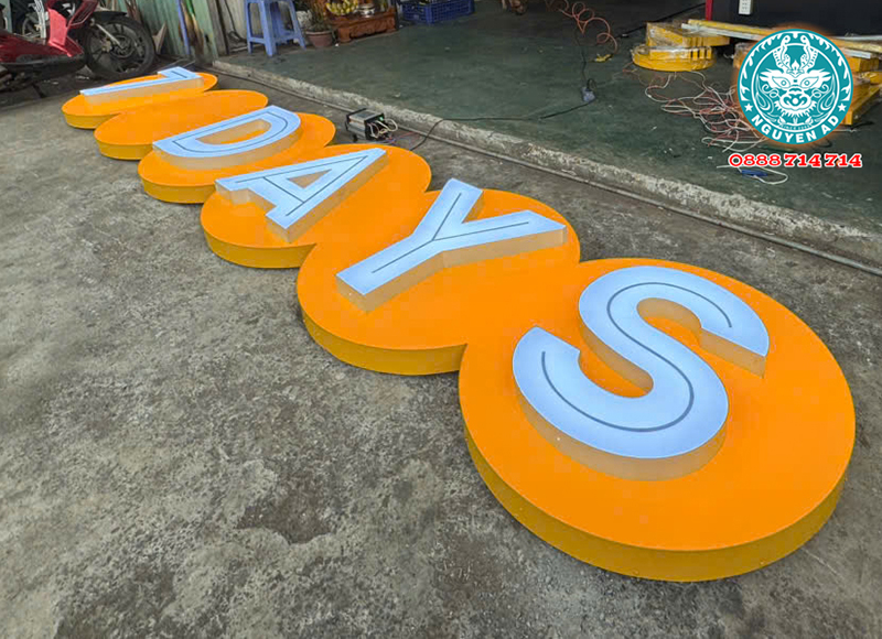 Chữ tôn sơn tĩnh điện đẹp nhất 2027 