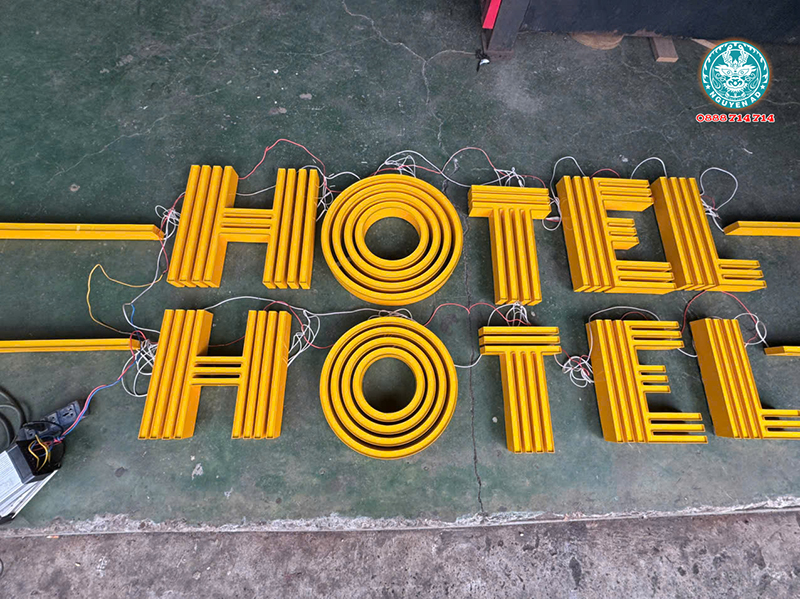 Chữ tôn sơn tĩnh điện đẹp nhất 2027 