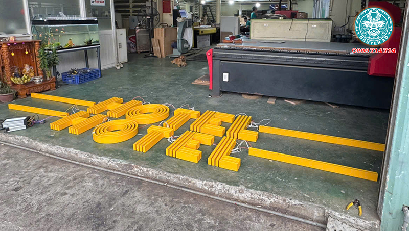 Chữ tôn sơn tĩnh điện đẹp nhất 2027 