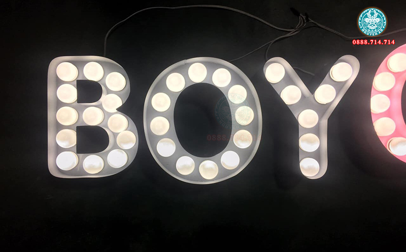 Gia công bảng hiệu chữ nổi đèn LED Bulb chất lượng cao
