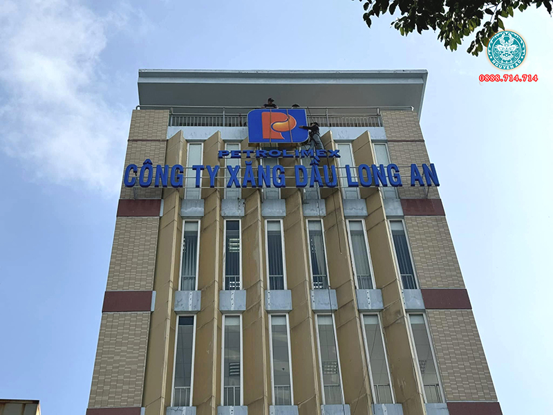 thi công bảng hiệu Petrolimex, bảng hiệu cây xăng Petrolimex