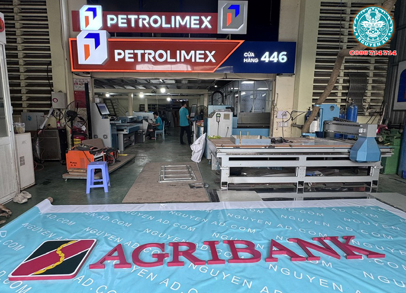 Hoàn thiện bảng hiệu quảng cáo ngân hàng Agribank