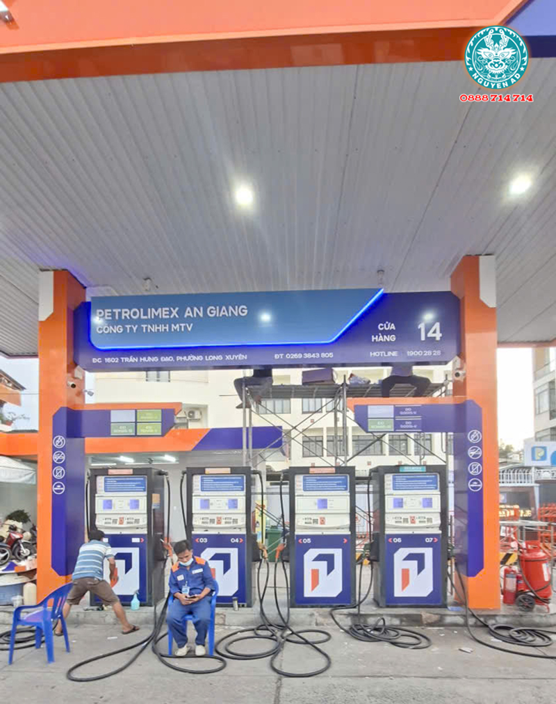 Thi công bảng hiệu cây xăng Petrolimex An Giang