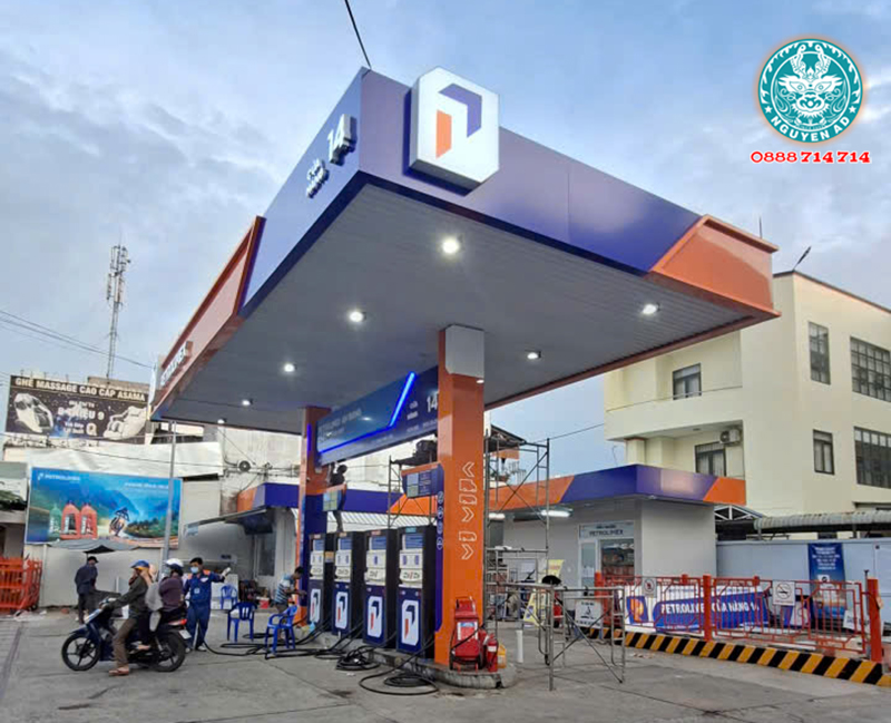 Thi công bảng hiệu cây xăng Petrolimex An Giang