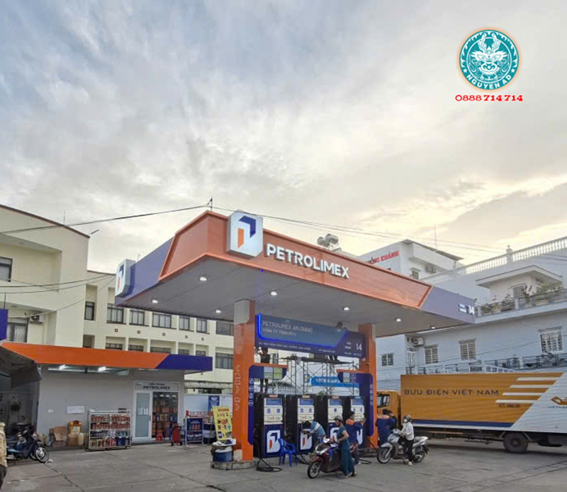 Thi công bảng hiệu cây xăng Petrolimex An Giang